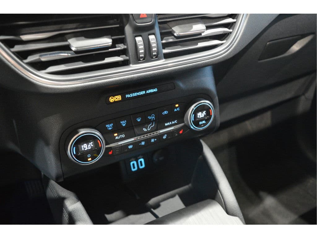 Ford Kuga 2.5 PHEV Titanium X navi pano head up trekhaak 18 inch !! thumbnail 27