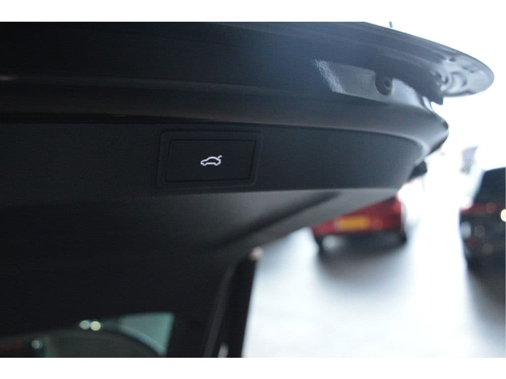 Škoda Octavia Combi 2.0 TDI Sportline navi camera led trekhaak 150 pk !! thumbnail 8