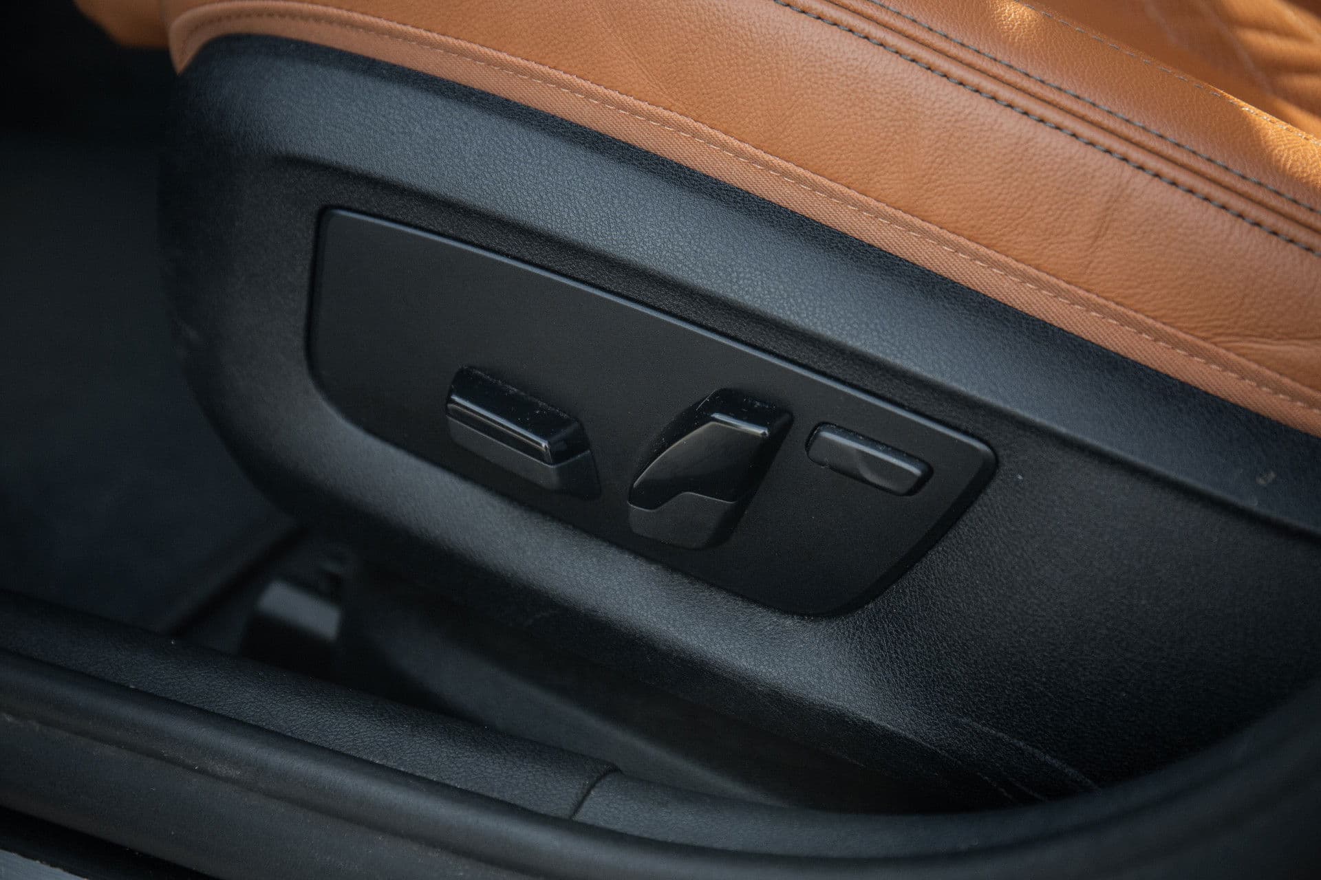 BMW 5 Serie Touring 530e M-Sport , Shadowline, Adaptive Cruise, Trekhaak, Leder, SOH 91% thumbnail 12