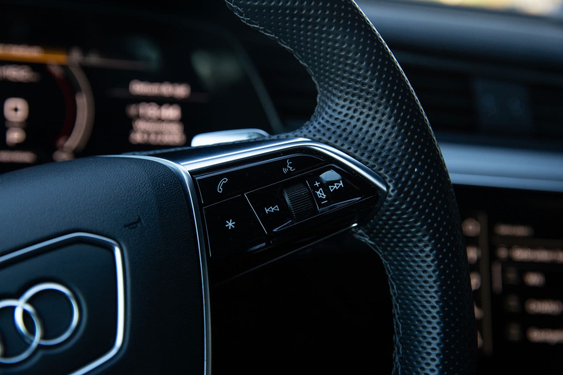 Audi E-tron S quattro 95 kWh , Trekhaak, Panoramadak, Adaptive cruise, 360-graden camera, thumbnail 15