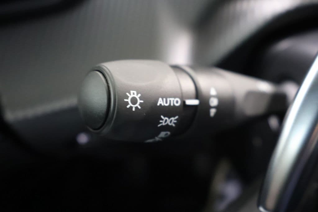 Peugeot 2008 1.2 Hybride 145 Allure | 360 Camera | Luxe thumbnail 21