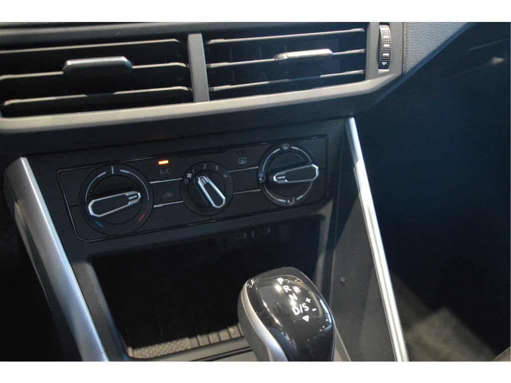 Volkswagen Polo 1.0 TSI Life Edition carplay camera led pdc 95 pk !! thumbnail 20