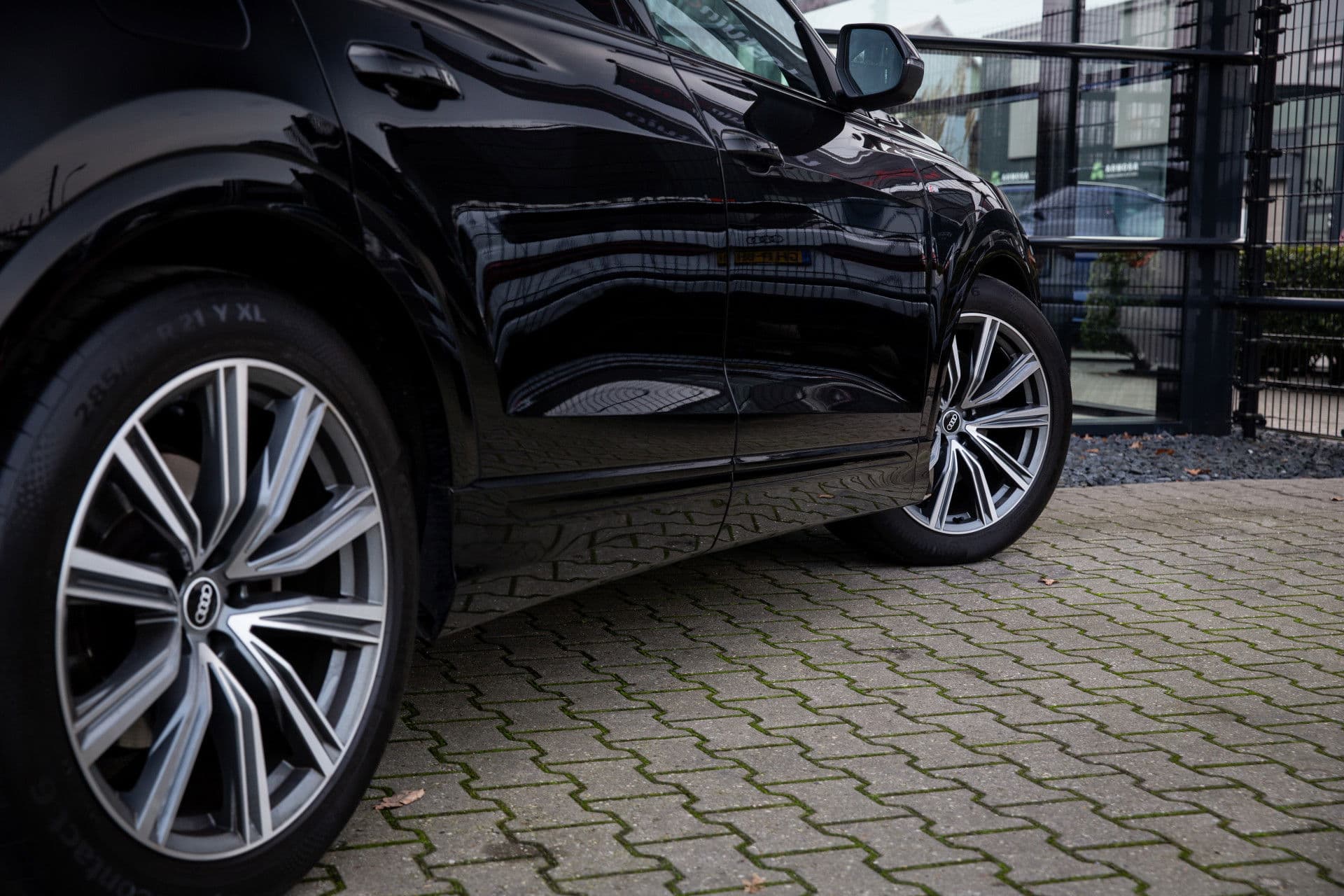 Audi Q8 55 TFSI e quattro Pro Line Advanced , RS-zetels, 3D-camera, Luchtvering, Head-up display, Apple Carplay, thumbnail 8