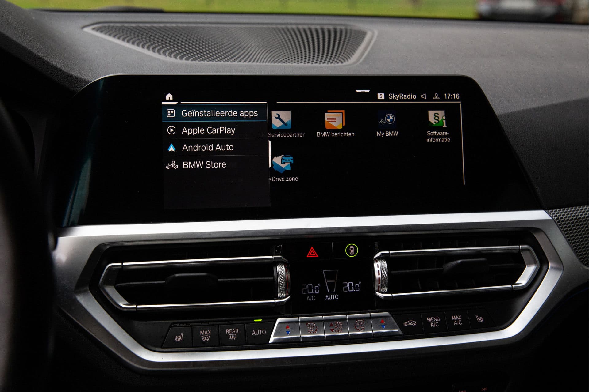 BMW 3 Serie Touring 330e High Executive M-Sport , Adap. cruise, Trekhaak, Stoel/stuurverwarming, thumbnail 18