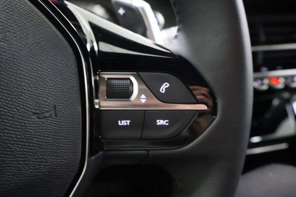 Peugeot 2008 1.2 Hybride 145 Allure | 360 Camera | Luxe thumbnail 15