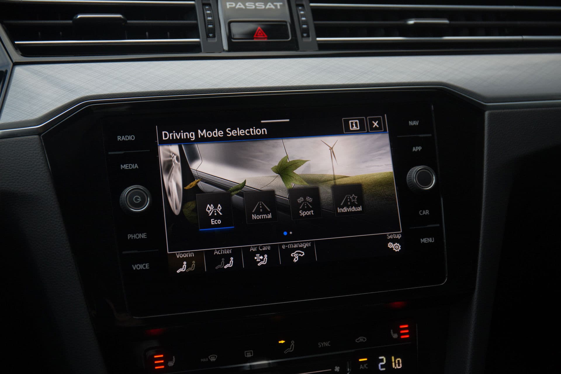 Volkswagen Passat Variant 1.4 TSI PHEV GTE Business , Adaptive cruise, Trekhaak, Carplay, Camera, thumbnail 17