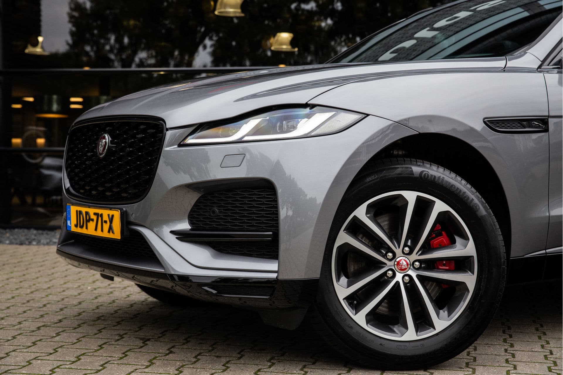 Jaguar F-Pace 2.0 P400e PHEV R-Dynamic SE , Panoramadak, Meridian, Head-up Display thumbnail 8