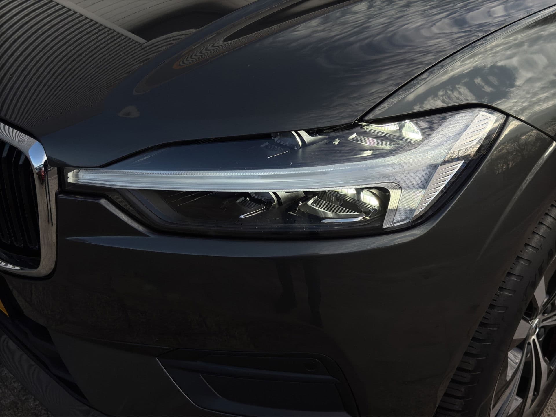 Volvo XC60 2.0 B5 Momentum Exclusive | Pano | Leder | 360* | H&K | thumbnail 8