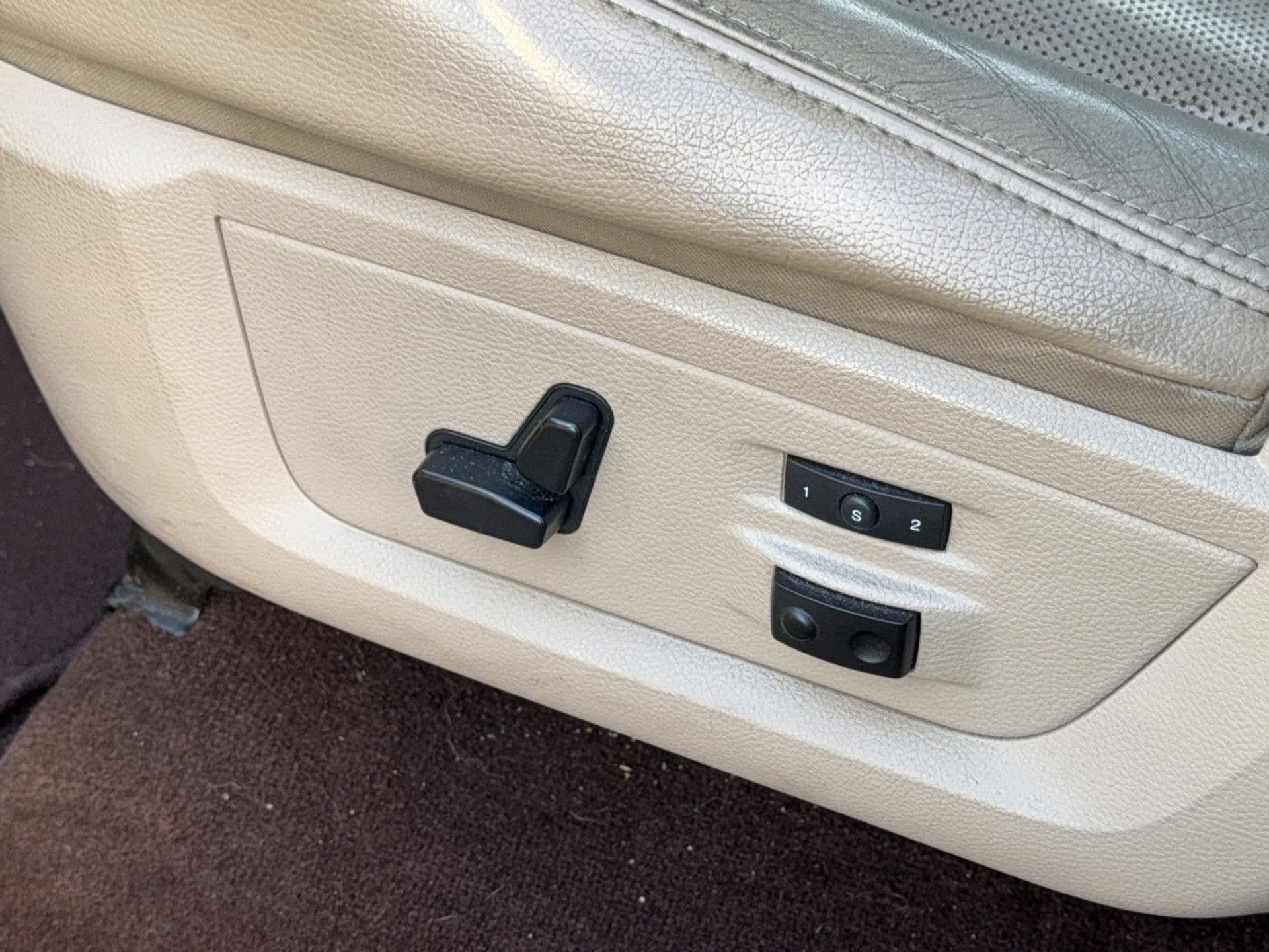 Dodge Ram 1500 5.7 V8 4x4 Crew Cab 5'7 Laramie | 382 EURO BIJTELLING | Stoel ventilatie | LPG thumbnail 9