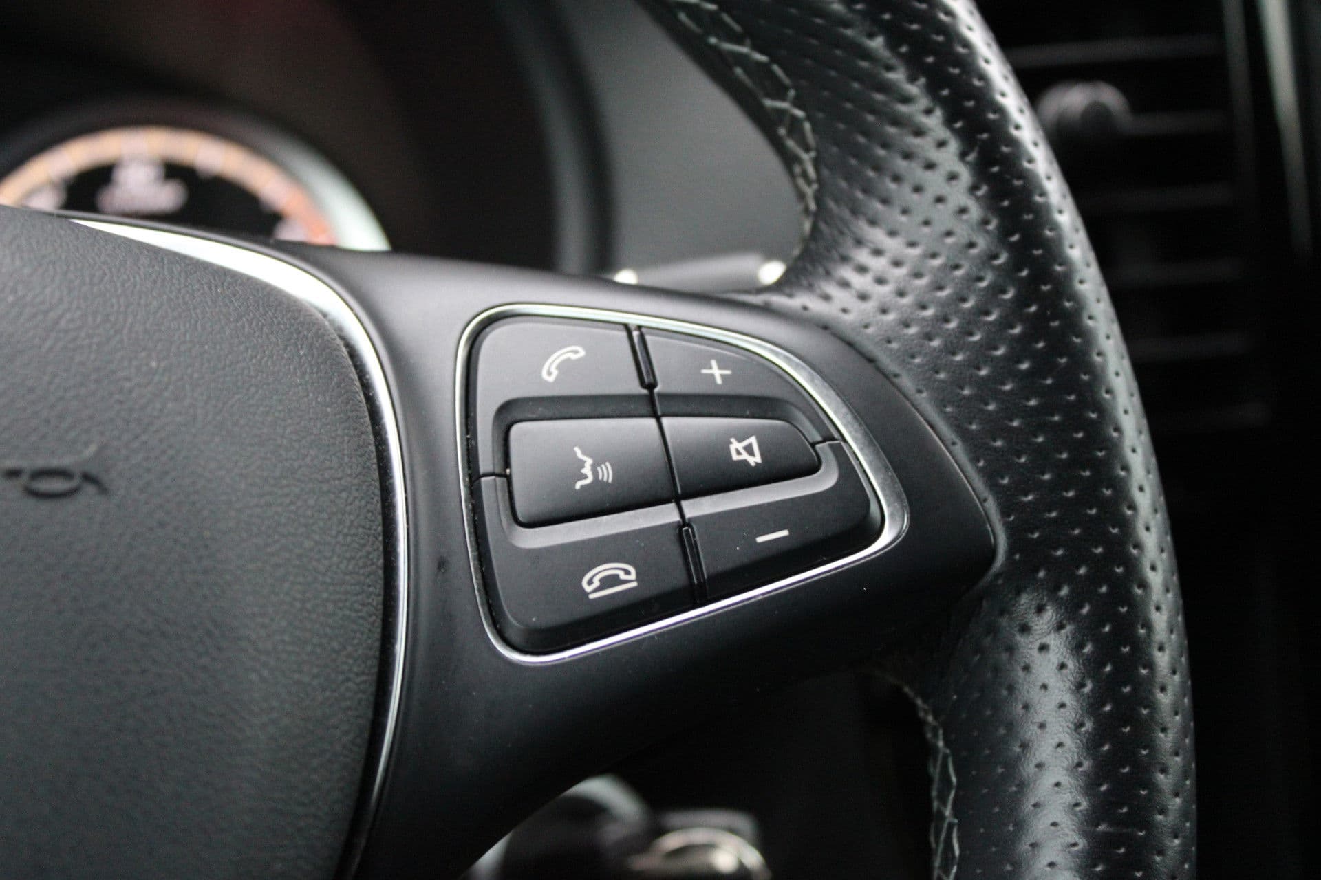 Mercedes-Benz EVito Extra Lang 66 kWh 116pk - Leder - Camera - LED - Carplay/Android - PDC - Stoelverwarming - Snelladen - Rijklaar thumbnail 28