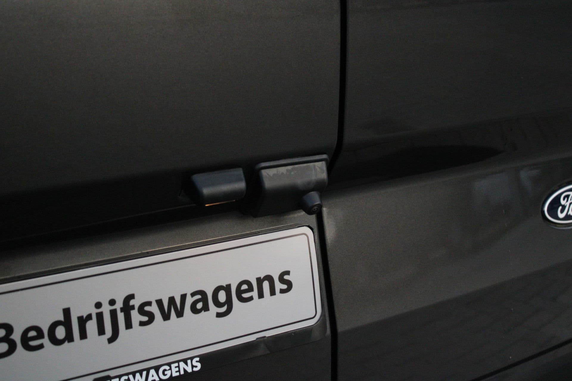 Ford Transit Custom 320 2.5 PHEV L2H1 Trend 232pk - 5 jaar GARANTIE - 2x Schuifdeur - Adaptive Cruise - Blind Spot - Navigatie - Camera - Verwarmd Stuur - Rijklaar thumbnail 11