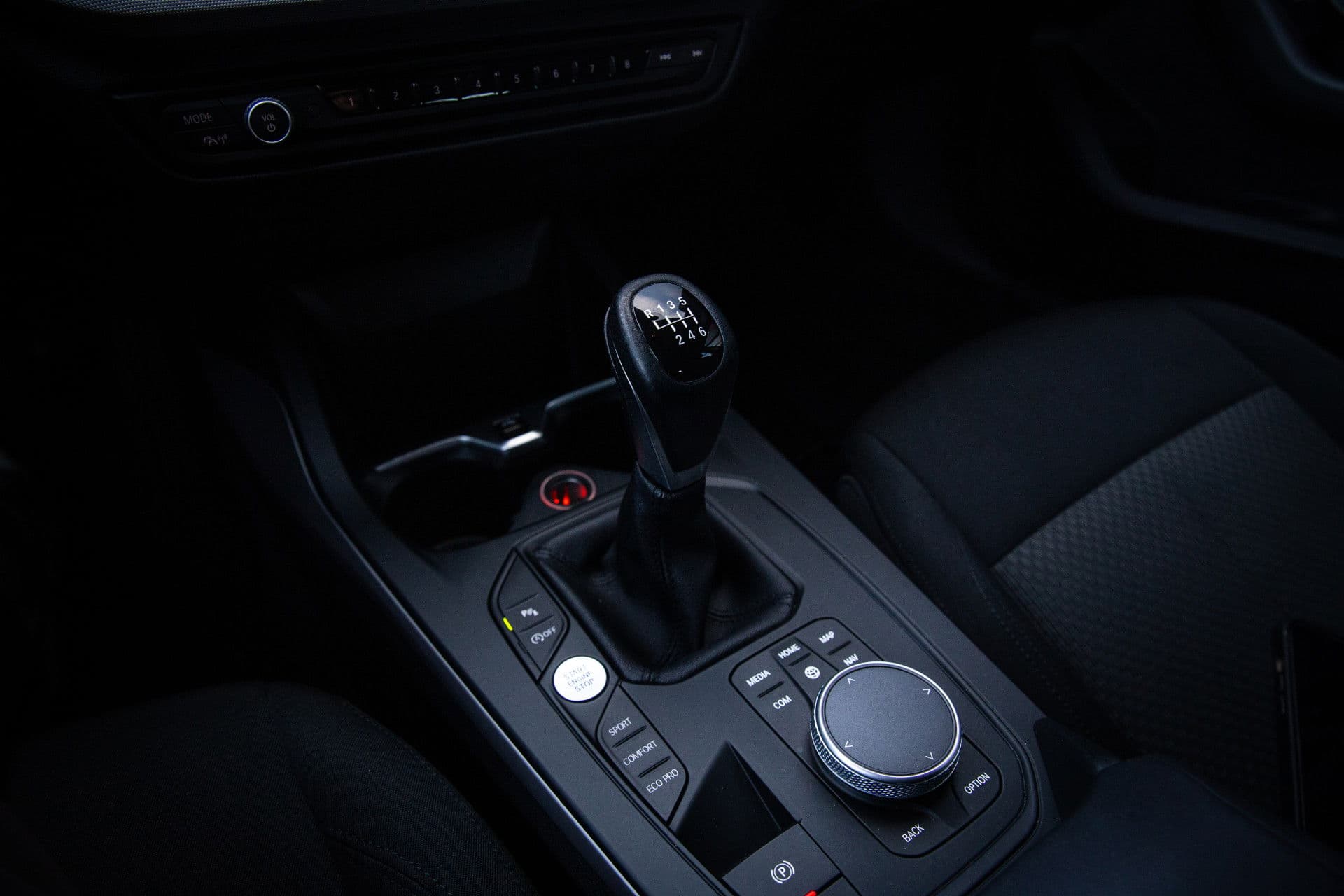 BMW 1-serie 118i Executive Edition , Cruise control, Isofix, Apple Carplay/Android, thumbnail 18