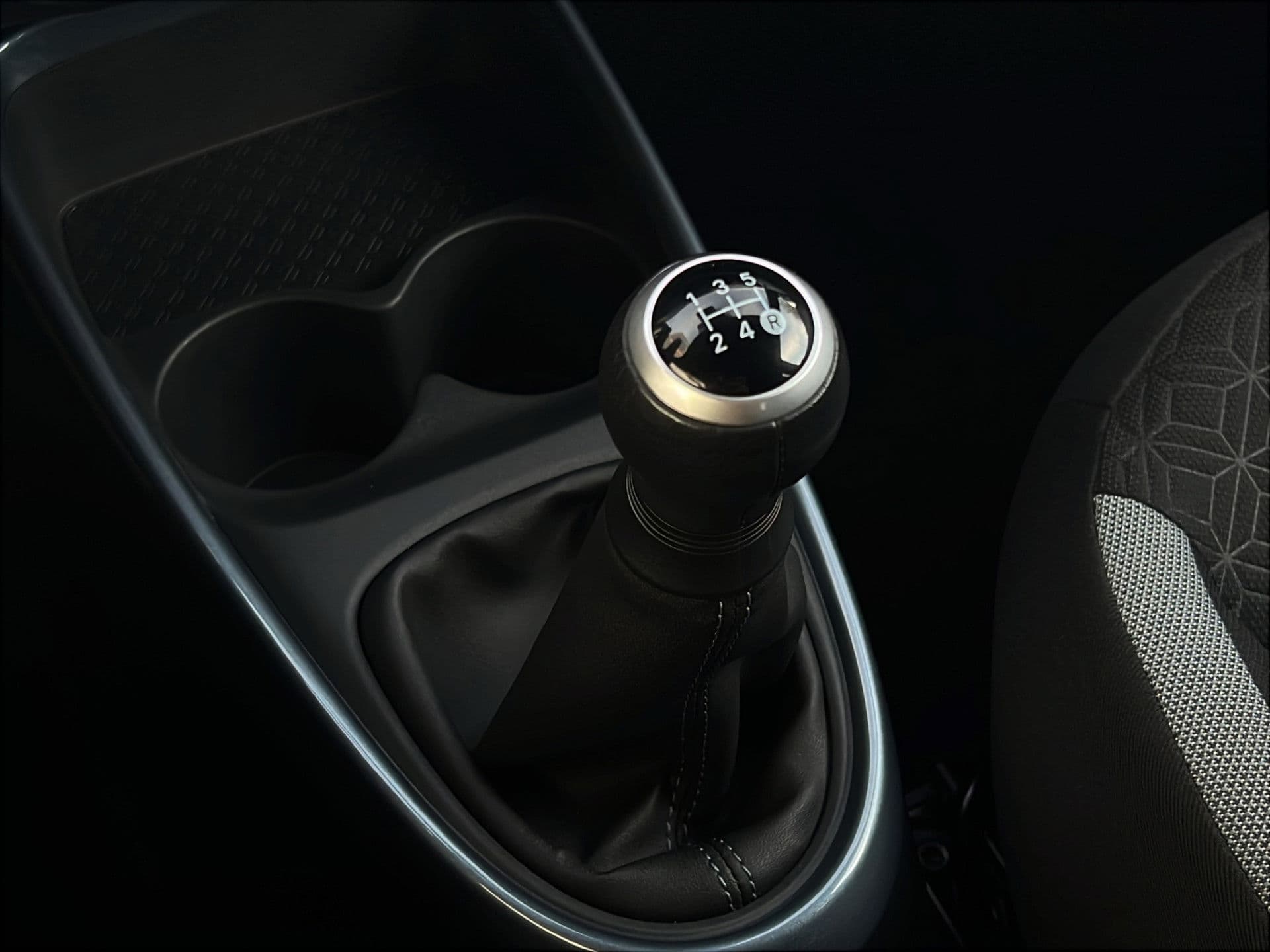 Toyota Aygo X 1.0 VVT-i MT Envy | Adaptive | Lane assist | Carplay | Keyless thumbnail 25