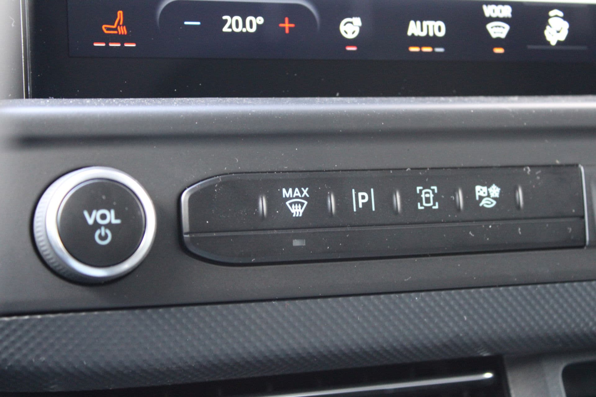 Ford Transit Custom 320 2.0 TDCI L2H1 Limited 150pk - Adaptive Cruise - Verwarmd stuur - Blind spot - Navigatie - Camera - Draadloos laden - Rijklaar thumbnail 31