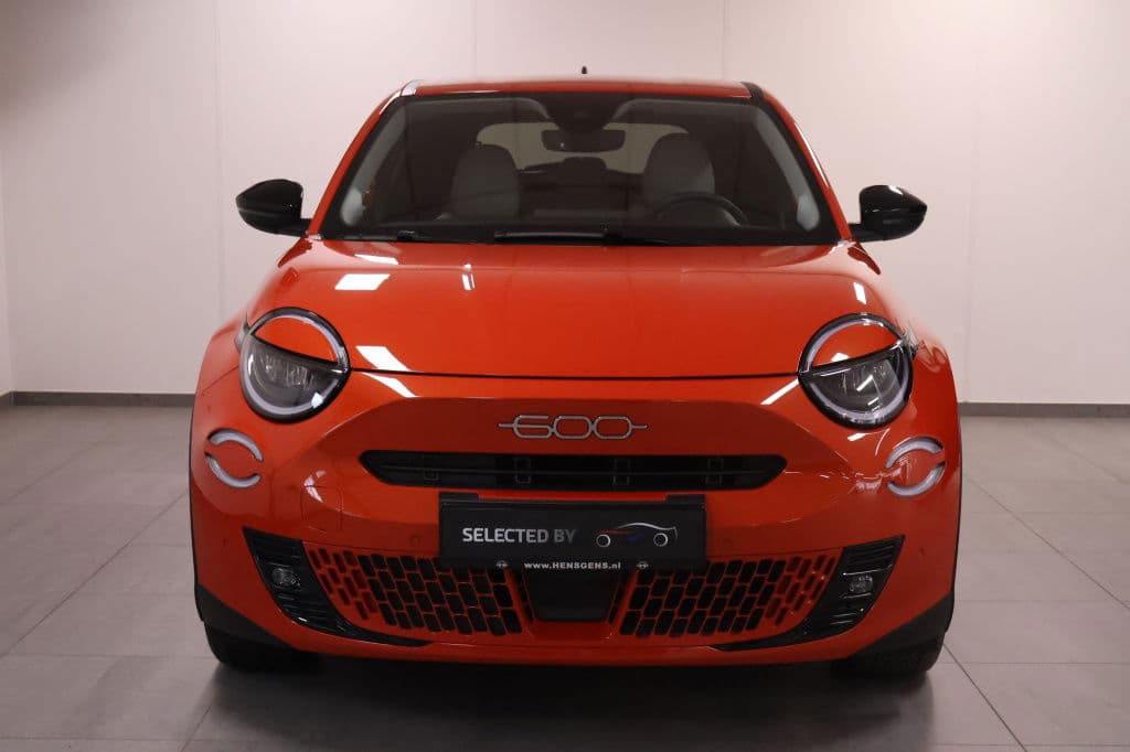 Fiat 600E La Prima 54 kWh thumbnail 2