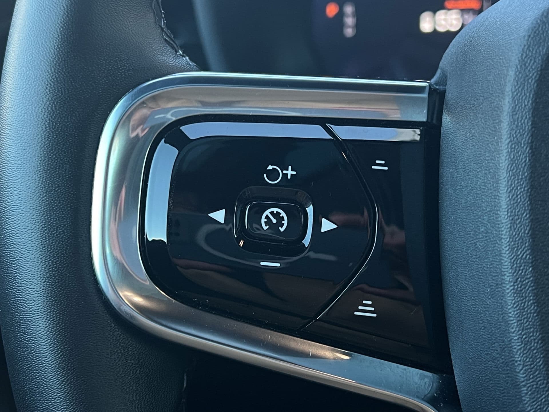 Polestar 2 Long Range Dual Motor Launch Edition 78kWh | Trekhaak | H/K audio | Pano | Pilot pakket thumbnail 12