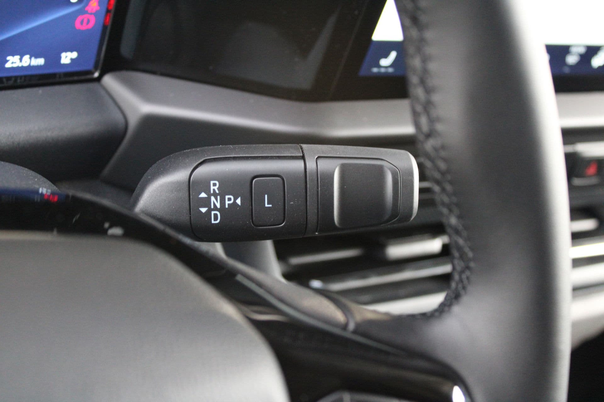 Ford E-Transit Custom 340 L2H1 Limited 65 kWh 218pk - 2x Schuif - LED - 360 Camera - B&O - ACC - Navi - Stoel/Stuurverwarming - Rijklaar thumbnail 29