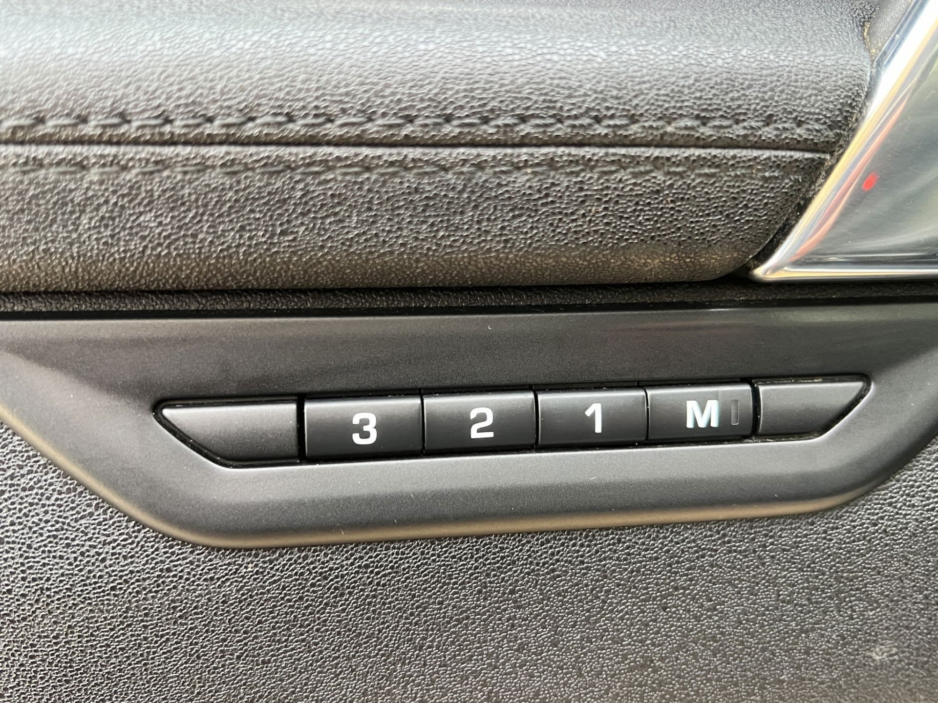 Land Rover Discovery Sport P300e 1.5 R-Dynamic SE | Virtual Dash | Leder | Memory | Elek achterklep | Dodeh | thumbnail 8