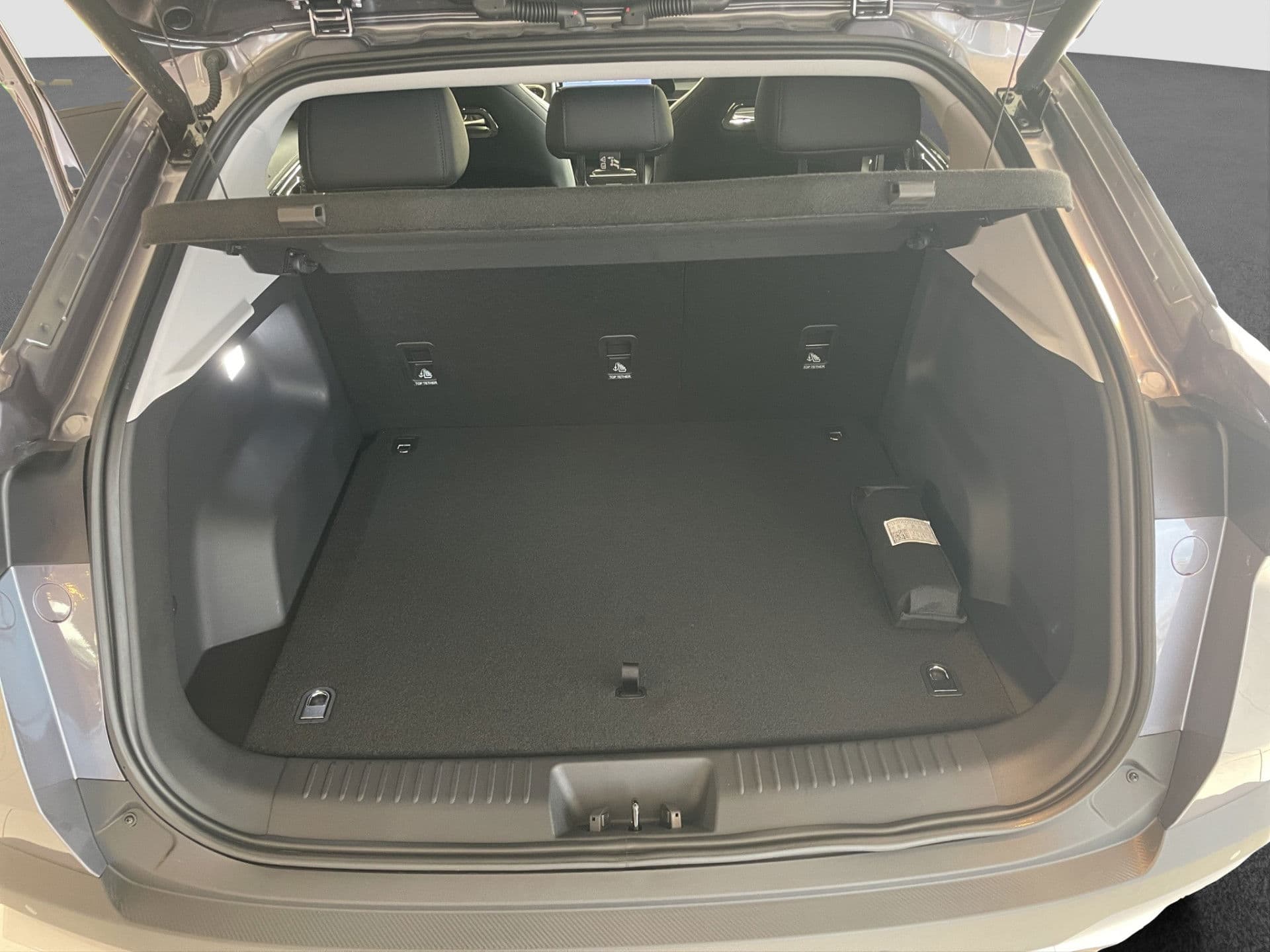 Omoda 5 1.6 T-GDi SHS-H Premium | 1000km range | Pano/schuifdak | 360 Camera! thumbnail 28