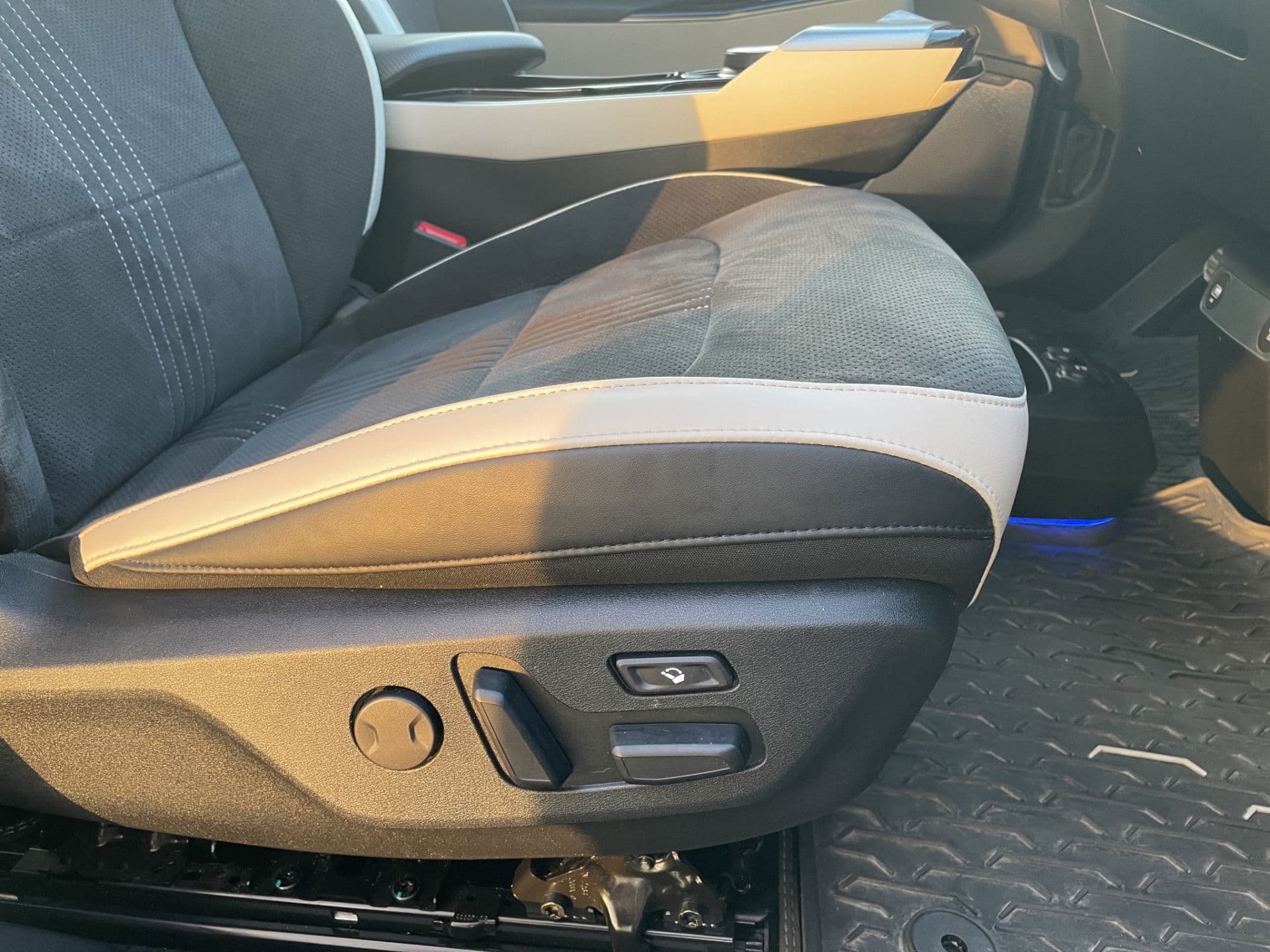 Kia Ev6 GT-Line AWD 77.4 kWh Pano| Mem.Seat | Meridian | Trekhaak thumbnail 4