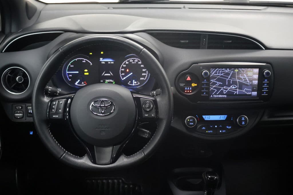 Toyota Yaris 1.5 Hybride Executive thumbnail 8