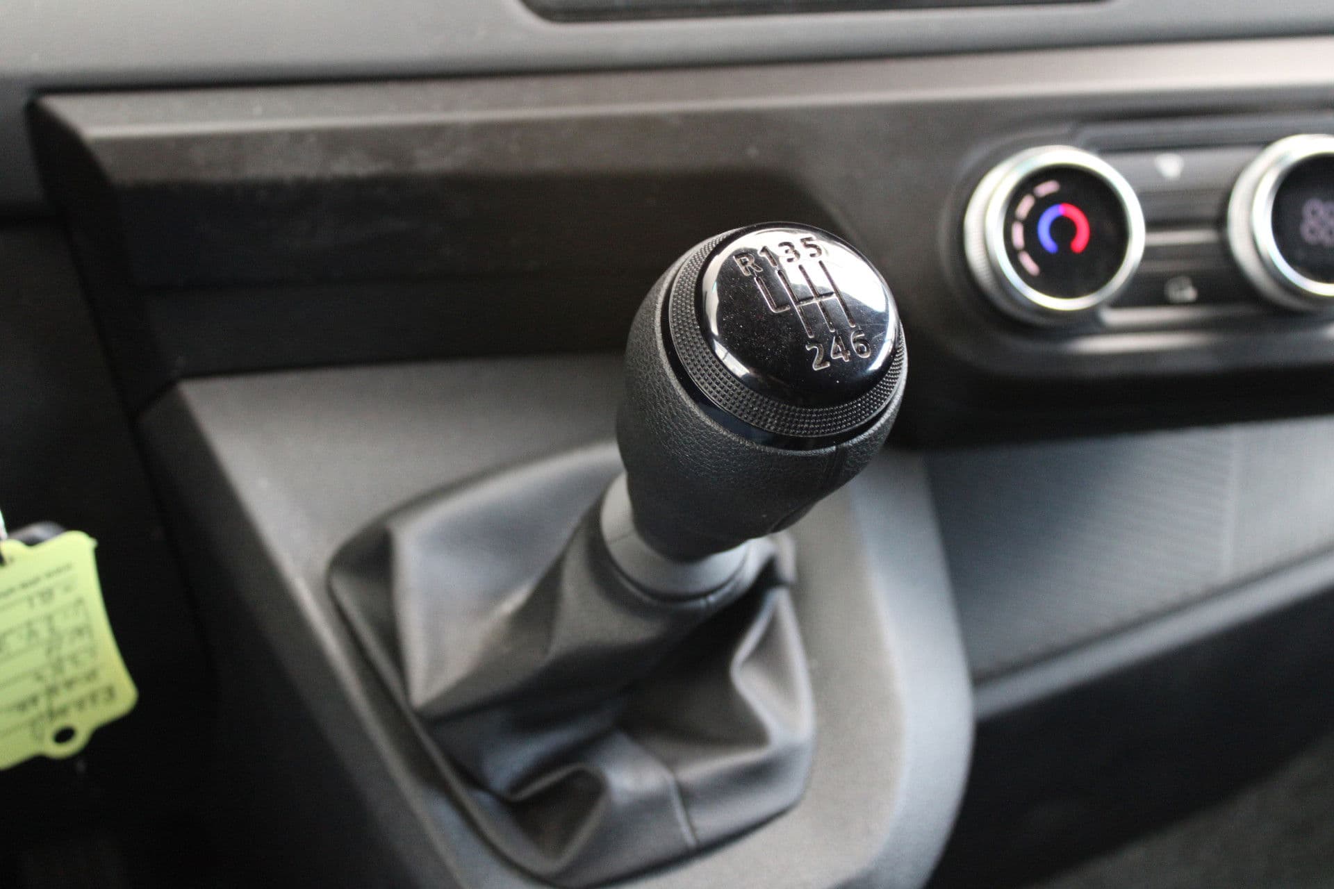 Renault Master T35 2.0 dCi 130 L2H2 Start 131pk - Cruise - PDC - LED - Carplay/Android - Rijklaar thumbnail 30