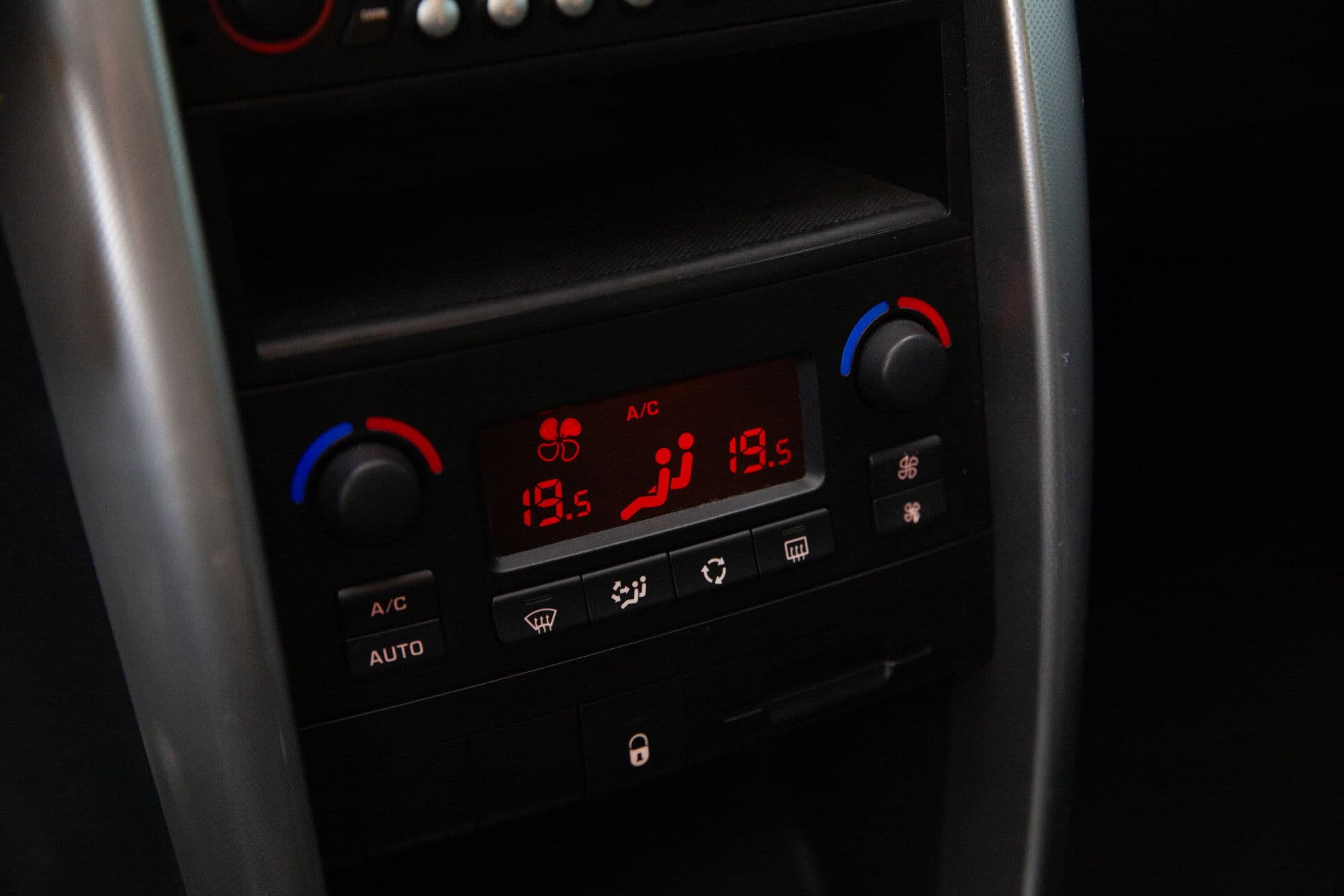 Peugeot 207 SW 1.6 VTi XS , Panoramadak, Trekhaak, Airco, thumbnail 14