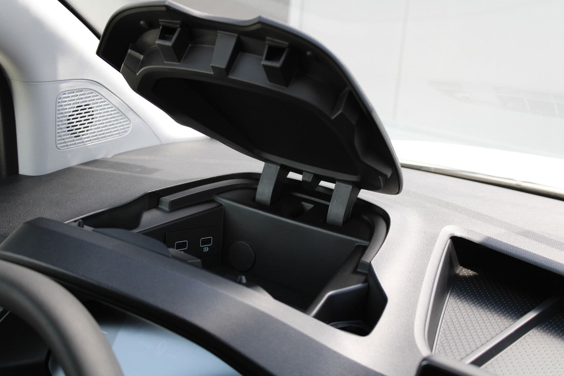 Renault Kangoo E-Tech Advance L2 44 kWh 123pk - Trekhaak - Stoelverwarming - PDC - Navi - Betimmering - LED - DAB - Cruise - Rijklaar thumbnail 40