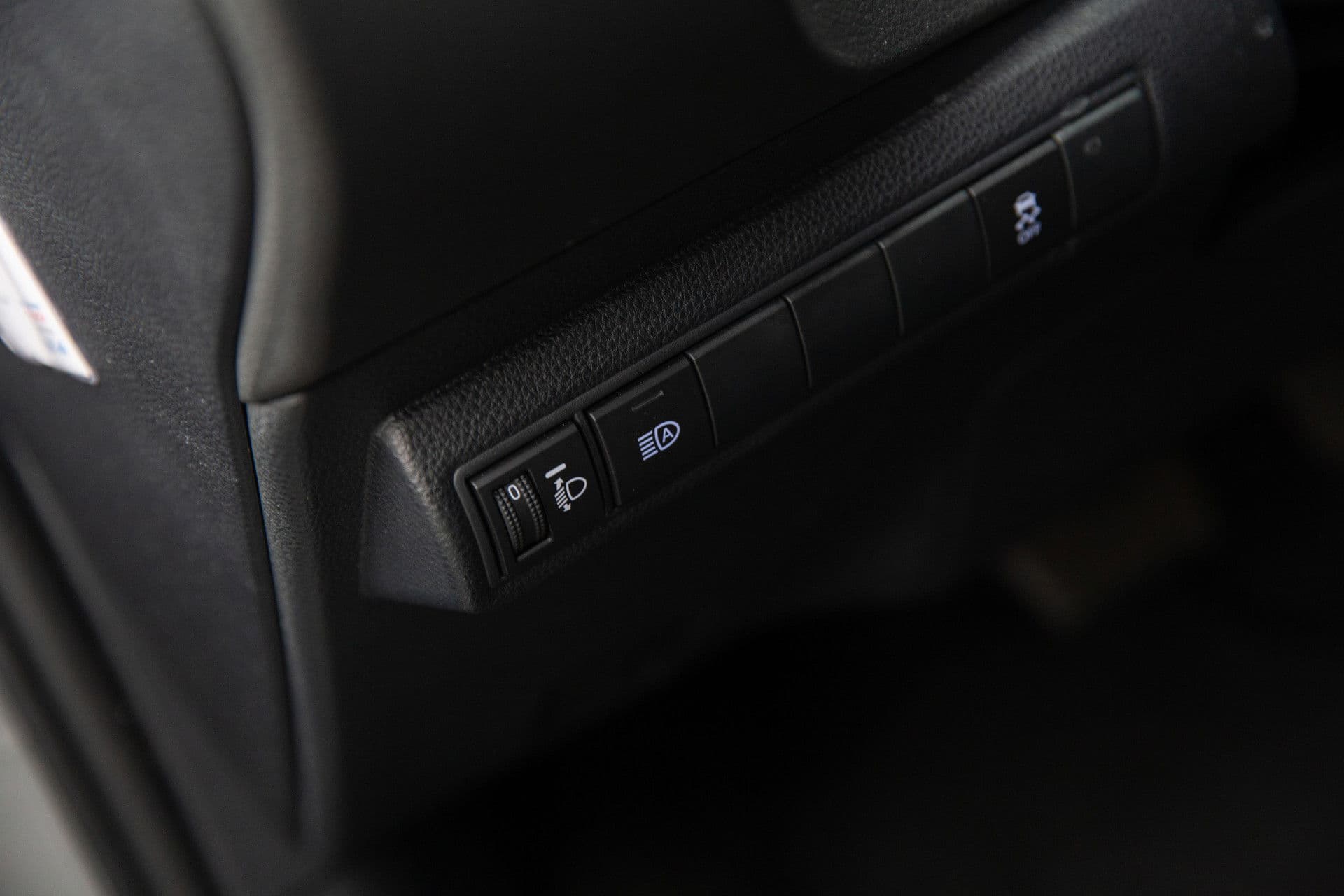 Toyota Corolla 1.8 Hybrid Business , Achteruitrijcamera thumbnail 17