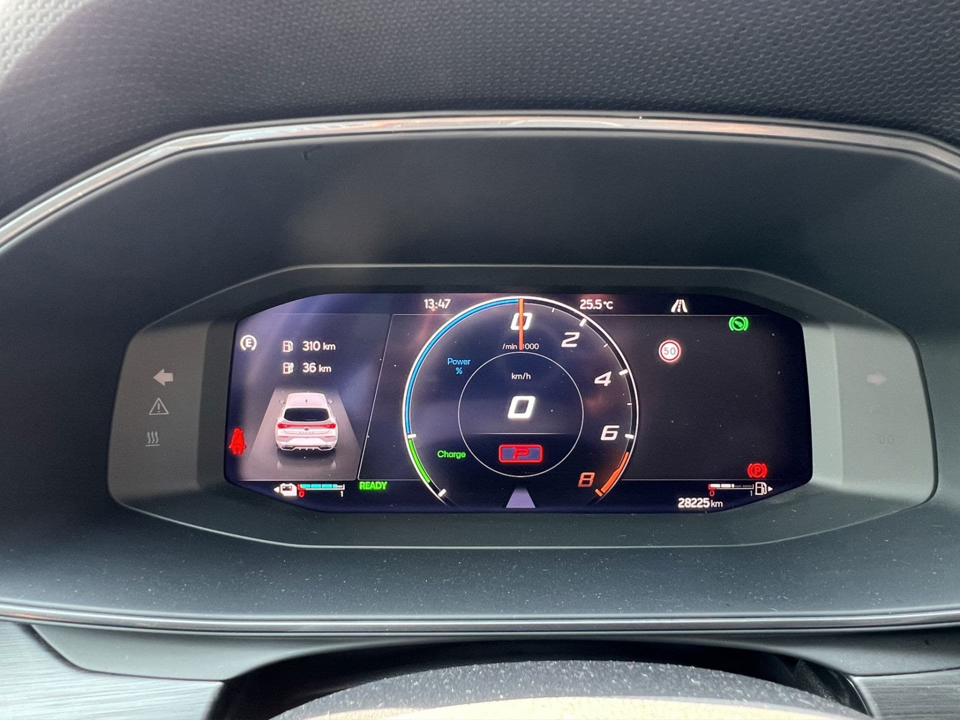 CUPRA Leon 1.4 VZ Performance | Matte | Pano | Navi | PDC thumbnail 10