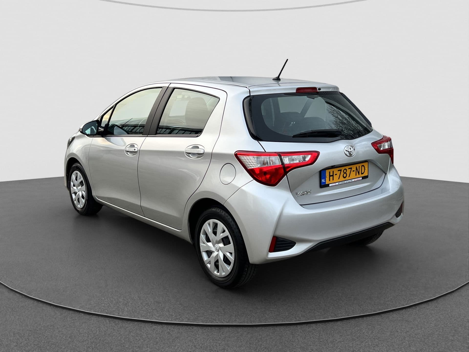 Toyota Yaris 1.5 VVT-i Active | Navi | Camera | Sport | thumbnail 9