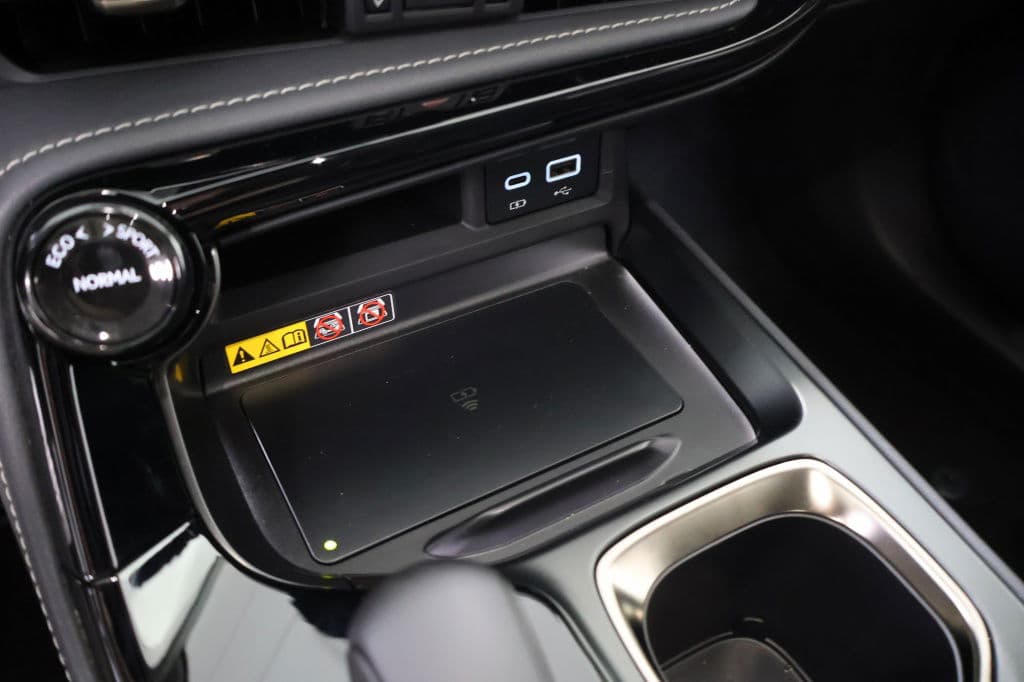 Lexus NX 450h+ AWD Luxury Line | Explorer Pack thumbnail 26