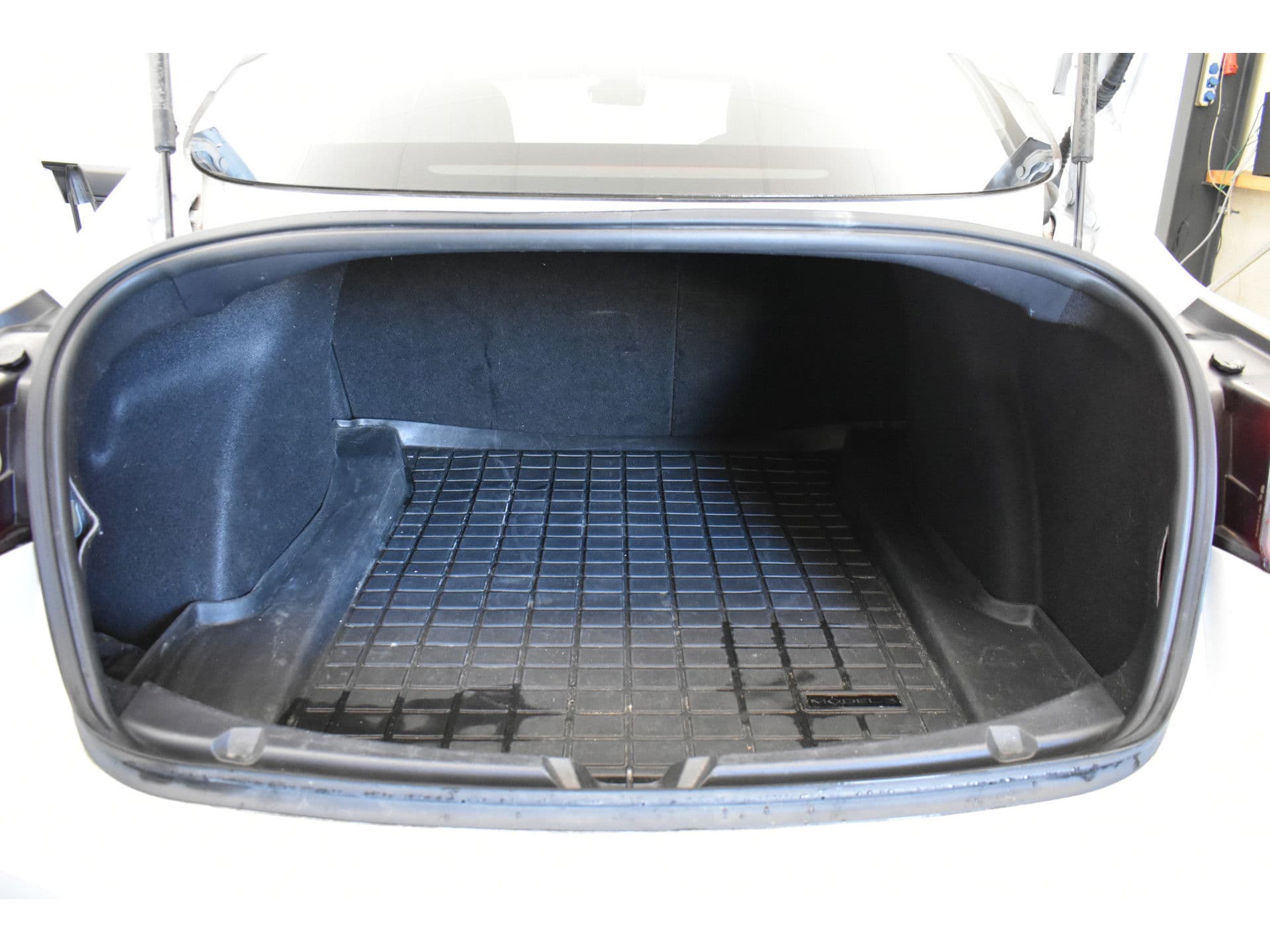 Tesla Model 3 Long Range AWD 75 kWh | Trekhaak | 19" | Autopilot | FSD Comp | Leder | Camera | Panodak thumbnail 27