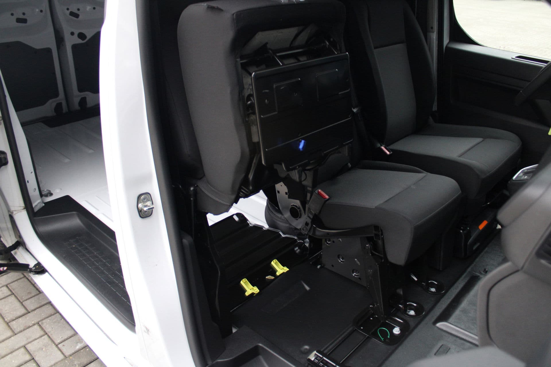 Citroën Ë-Jumpy L2 136 75 kWh 136pk - Cruise - Airco - PDC - Bluetooth - DAB - Rijklaar thumbnail 36