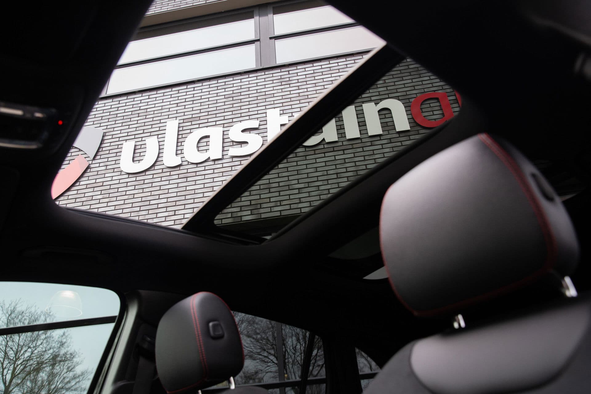 Mercedes-Benz EQA 250 Business Solution AMG 67 kWh , Panoramadak, Trekhaak, Head-up display, thumbnail 3