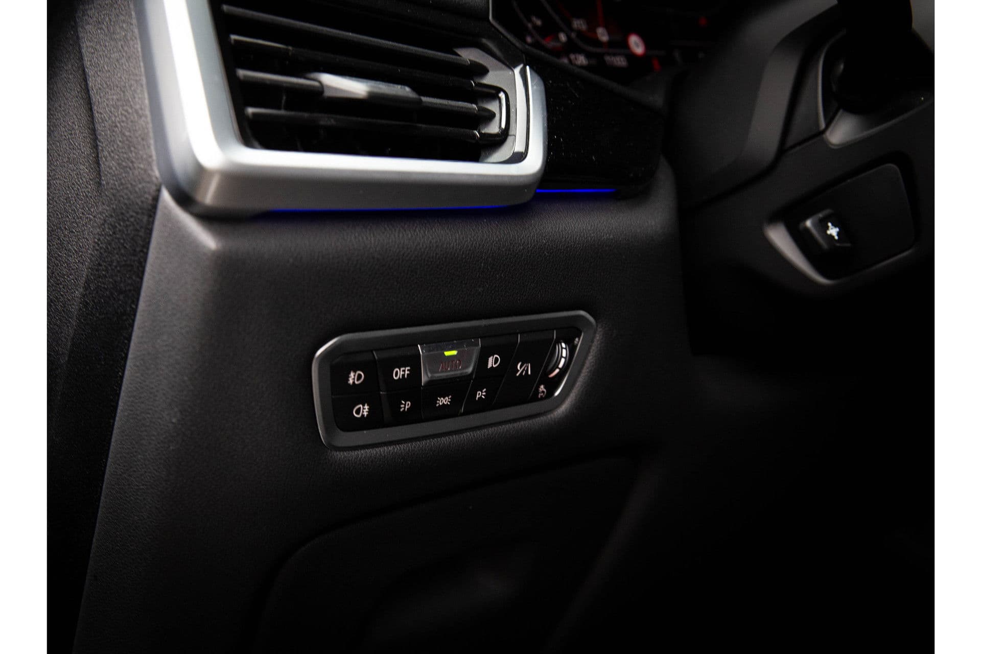 BMW X6 M50i High Executive , Laser, Trekhaak, Harman Kardon, Bekerverwarmer/verkoeler, Panoramadak thumbnail 39