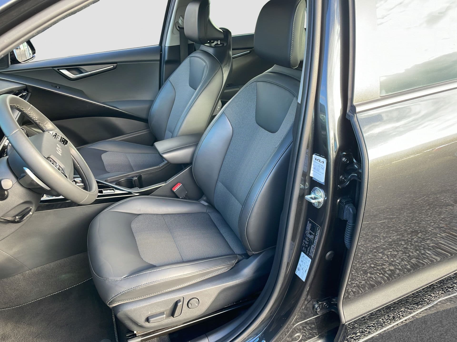 Kia Niro 1.6 GDi PHEV Dyn+PlusLine | Ad.cruise | Halfleder | Stoel-Stuurverw. | El.stoel thumbnail 10