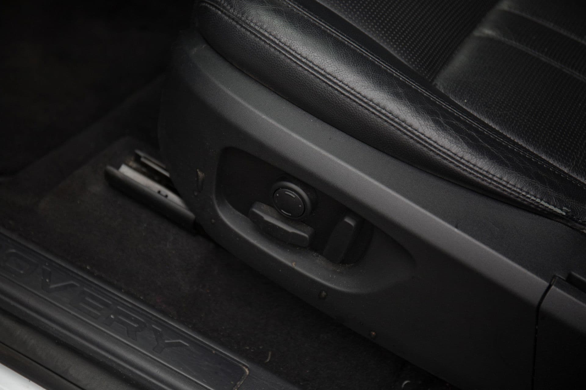 Land Rover Discovery Sport , Grijs kenteken, Leer, Achteruitrijcamera, Trekhaak thumbnail 23