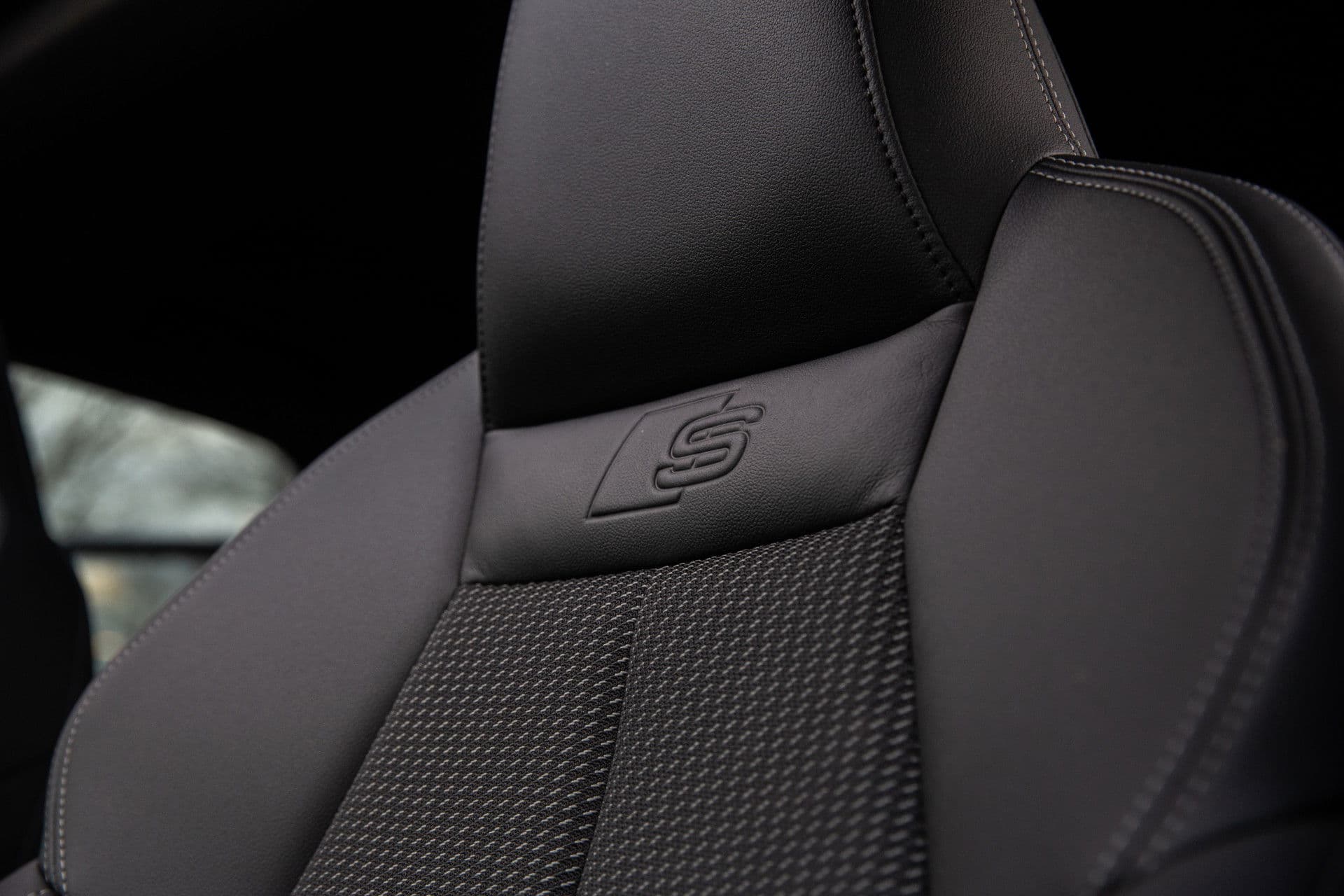 Audi A3 Sportback 35 TFSI S edition , Panoramadak, Sonos audio, Adap. cruise, Sfeerverlichting thumbnail 11