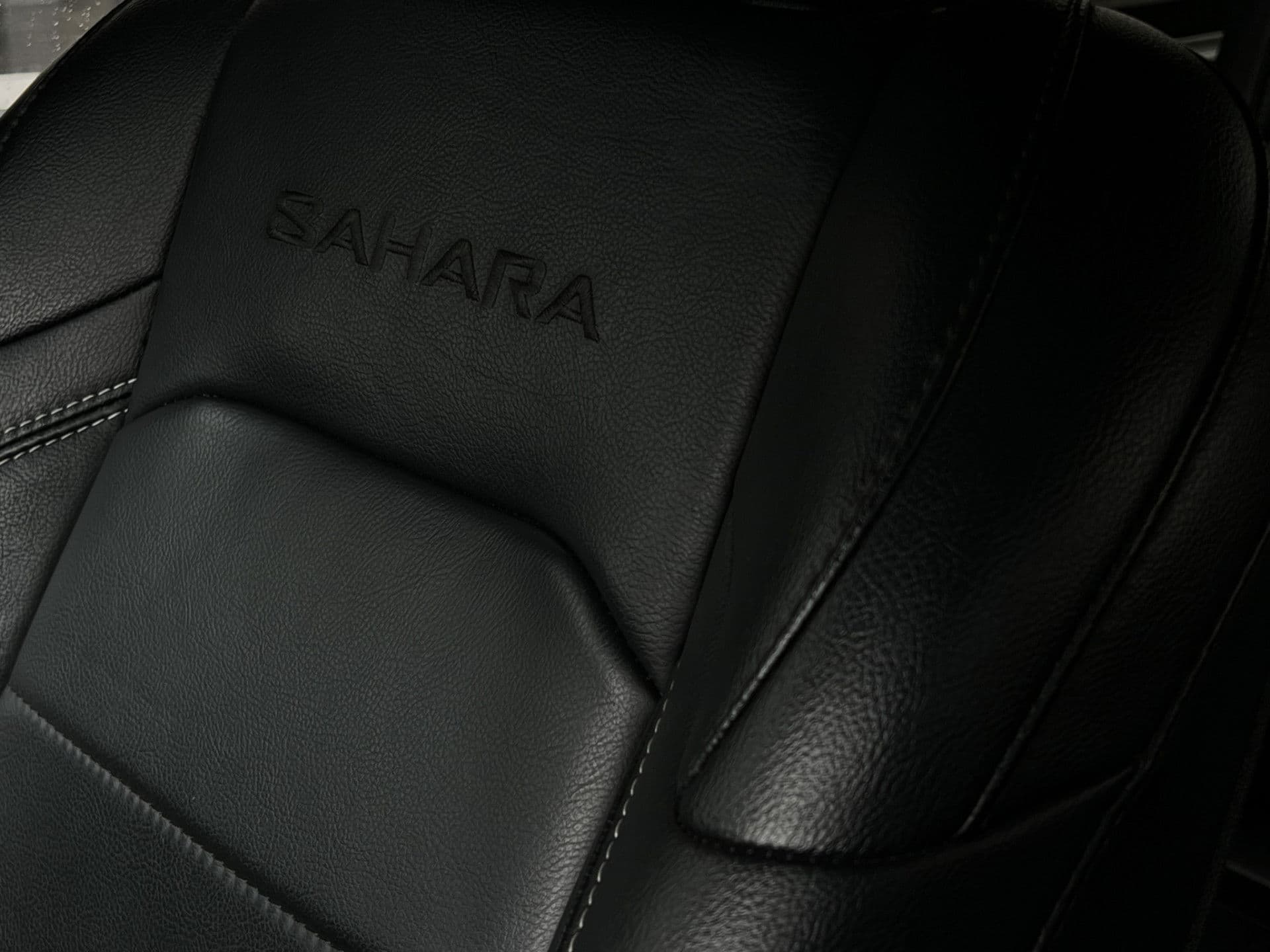 Jeep Wrangler Unlimited 4xe 380 Sahara | Camera | Alpine | LED bar | Stuur verwarming | thumbnail 31