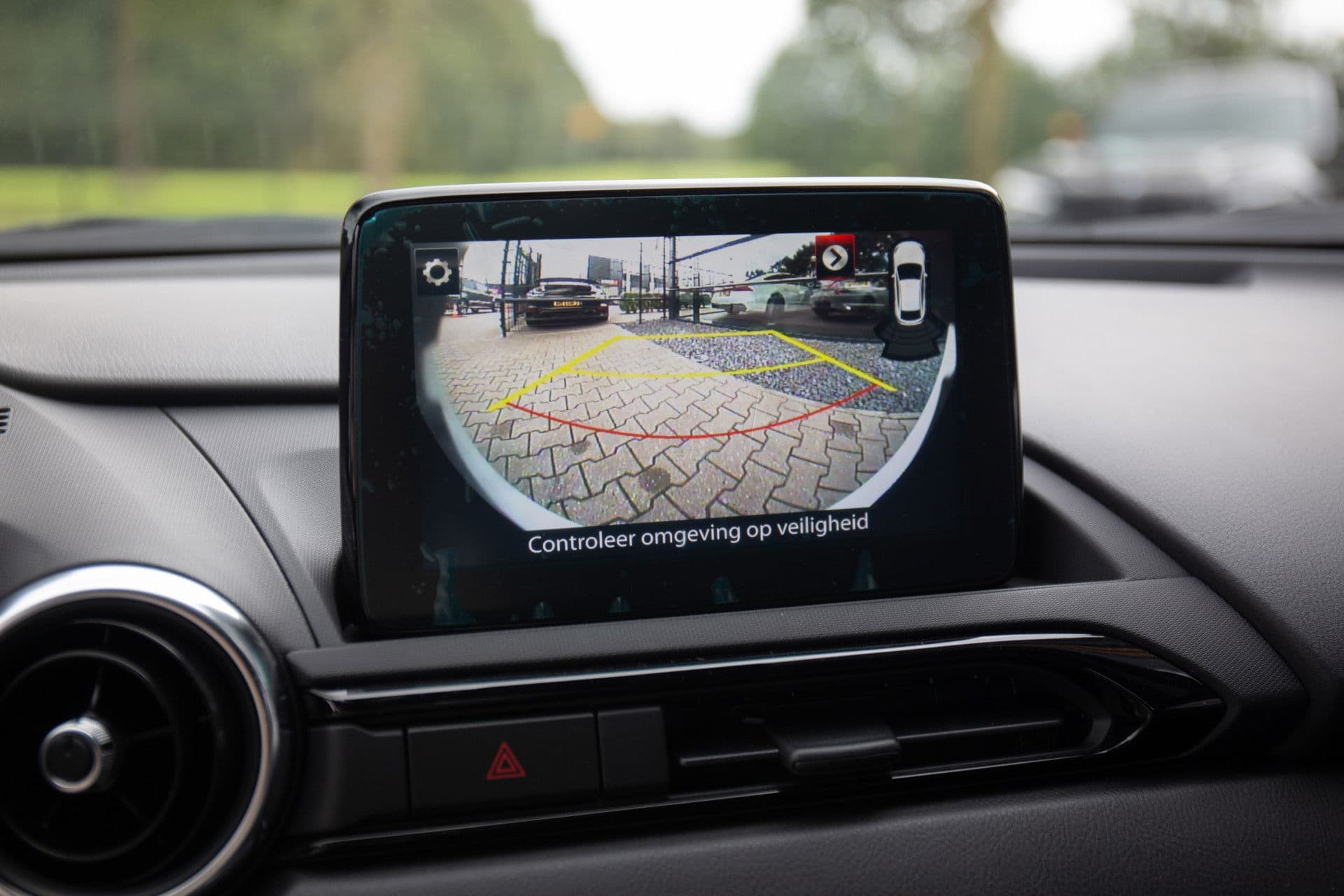 Mazda MX-5 2.0 SkyActiv-G 184 Exclusive Line , Carplay, Achteruitrijcamera, Stoelverwarming, Keyless thumbnail 14