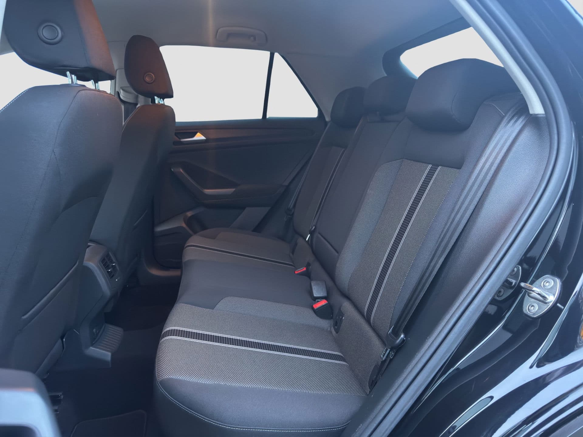 Volkswagen T-Roc 1.5 TSI Style | Adaptive | Apple Carplay | PDC | NL Auto thumbnail 24