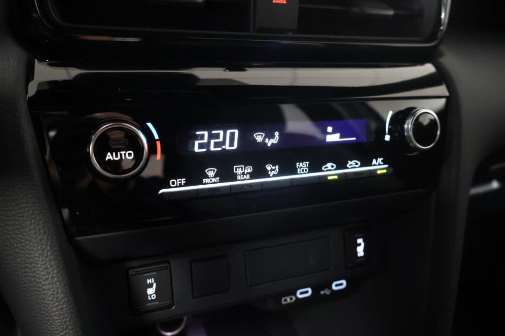 Toyota Yaris Cross 1.5 Hybride 130 Dynamic met Comfort Pack thumbnail 26