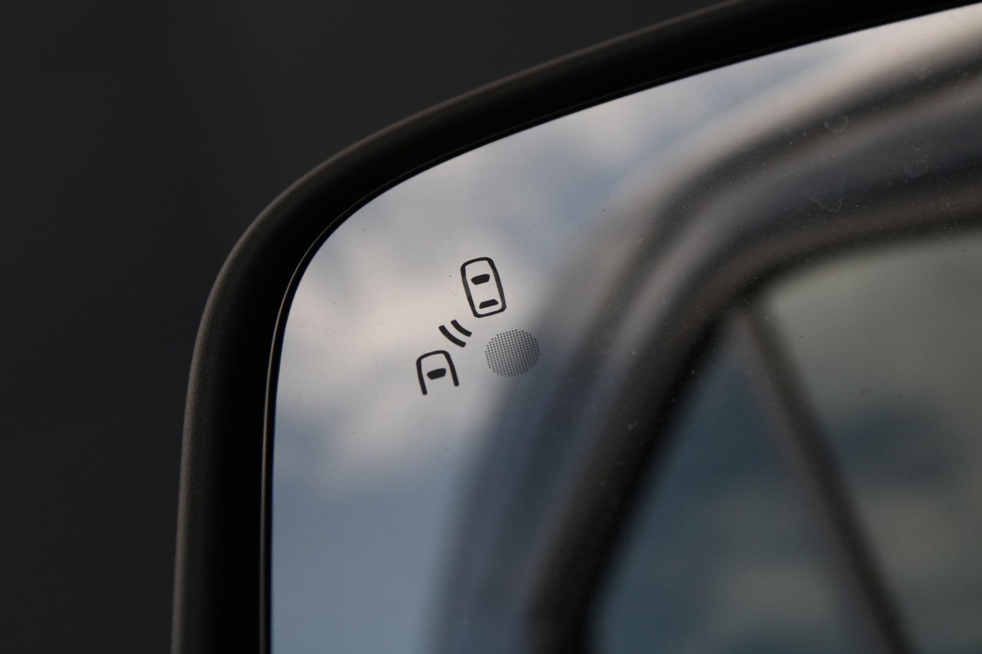 Ford Transit 350 2.0 TDCI L2H2 Limited 165pk - Adaptive Cruise - Xenon - Navi - Blind Spot - 360 camera - Rijklaar thumbnail 33