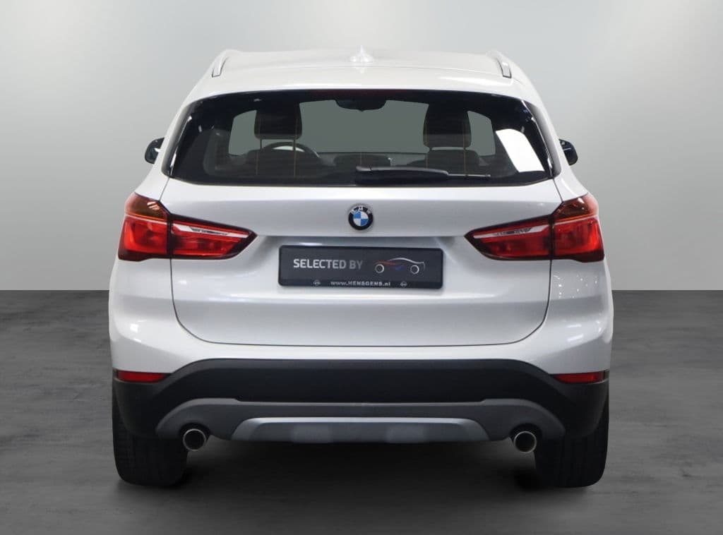 BMW X1 sDrive20i High Executive thumbnail 4