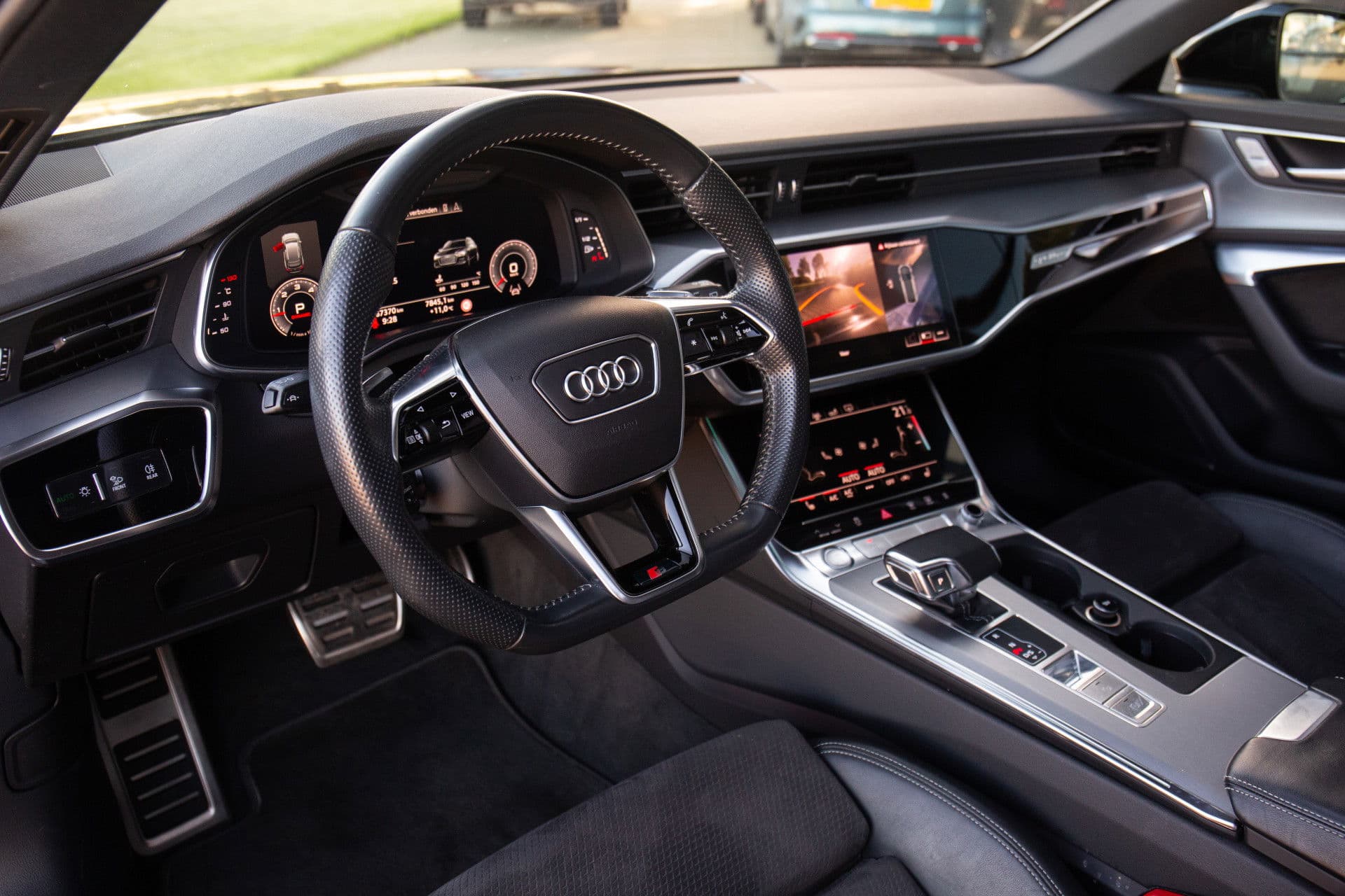 Audi A6 Avant 50 TDI quattro Design Pro Line Plus , Luchtvering, Trekhaak, Panoramadak, 3D-camera thumbnail 7