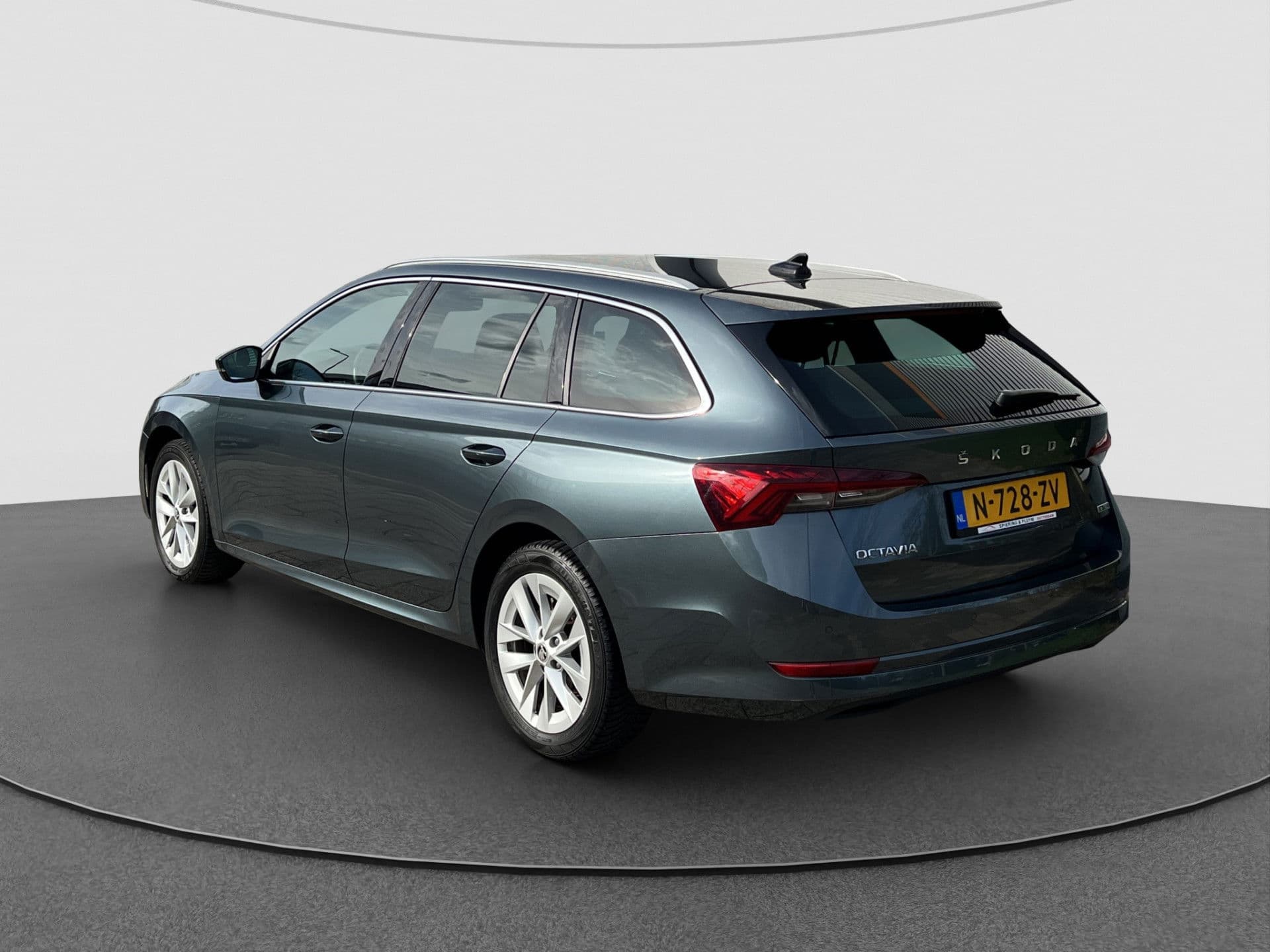 Škoda Octavia Combi 1.5 e-TSI Business Edition Plus | Camera | Dodehoek | Elek achterklep | thumbnail 9