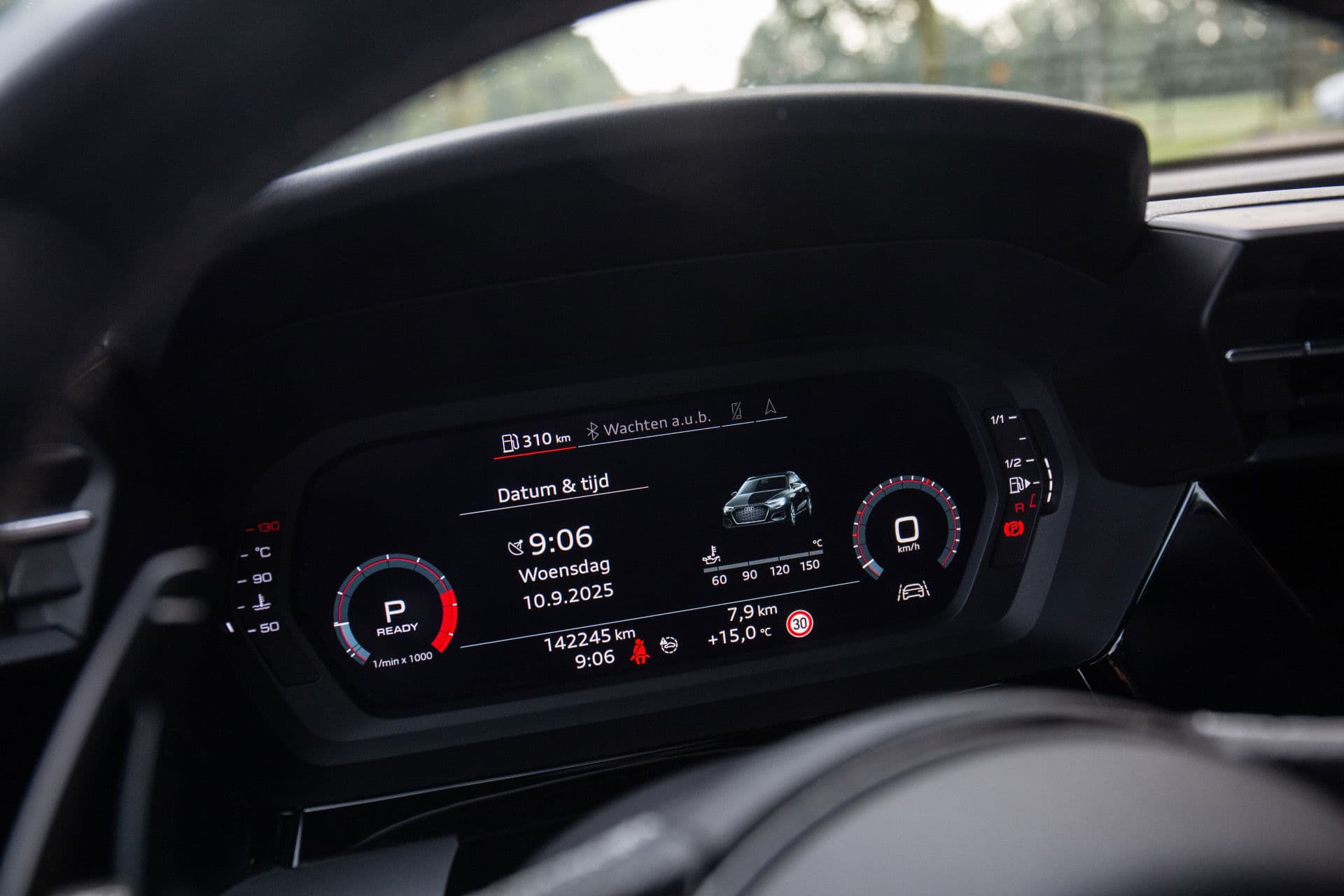 Audi A3 Sportback 35 TFSI S edition , S-line, NL-Auto, Afgevlakt stuur thumbnail 9