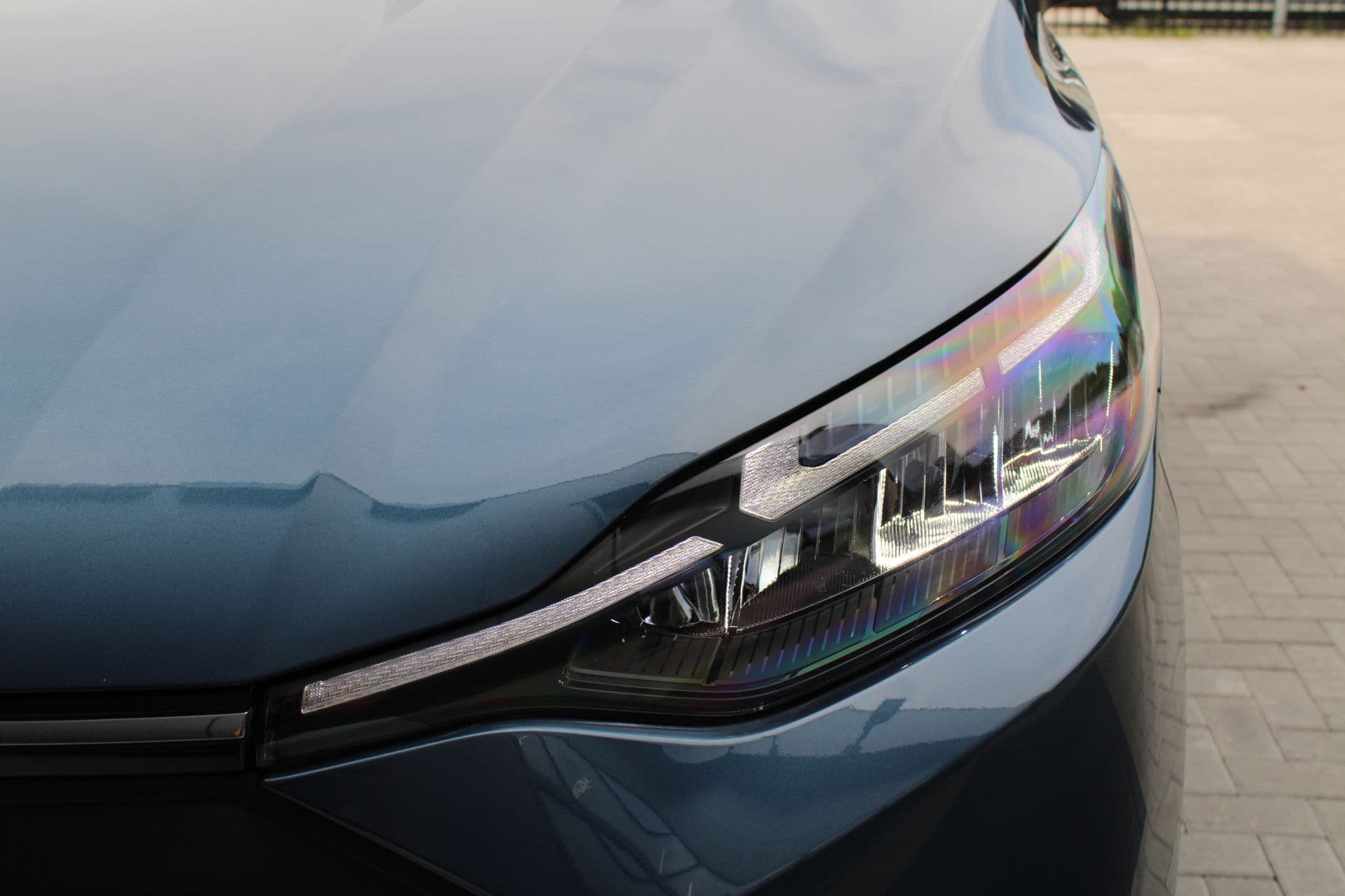 Ford Transit Custom 320 2.5 PHEV L2H1 Trend 232pk - 5 jaar GARANTIE - 2x Schuifdeur - Adaptive Cruise - Blind Spot - Navigatie - Camera - Verwarmd Stuur - Rijklaar thumbnail 37