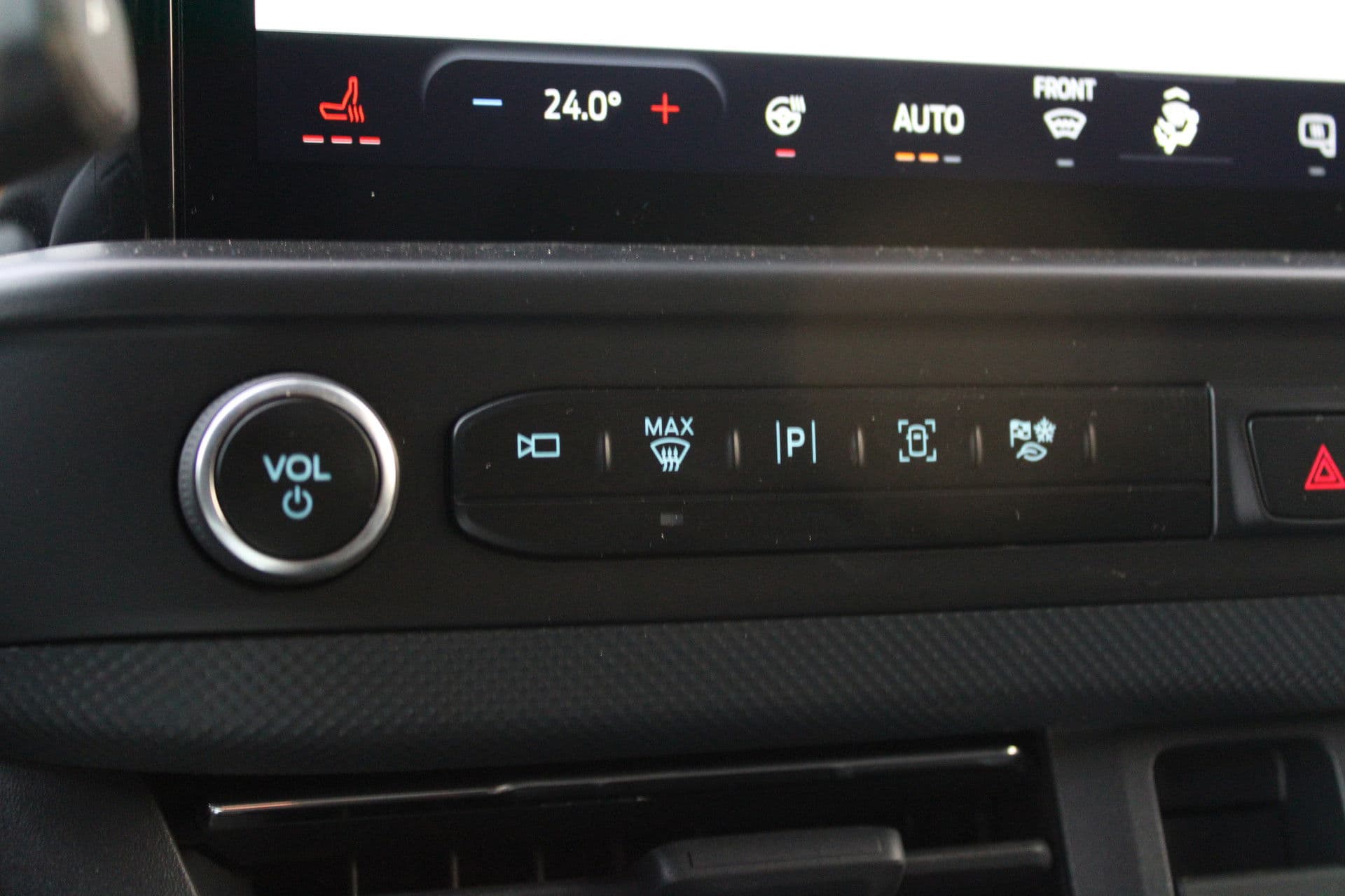 Ford E-Transit Custom 340 L2H1 Limited 65 kWh 218pk - LED - 360 Camera - B&O - ACC - Navi - Stoel/Stuurverwarming - Rijklaar thumbnail 32